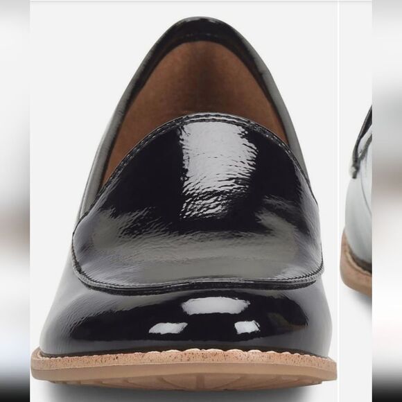 Classic Black Loafers for Women - Picture 2 of 9